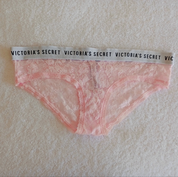 Victoria's Secret Hiphugger Lace Panty, size M - Picture 2 of 9
